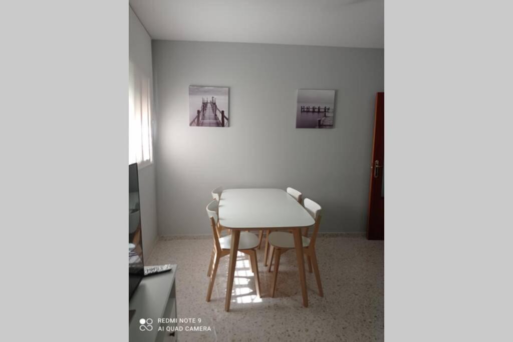 Cabaniles Wifi Apartment *
